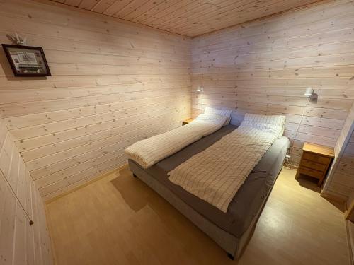 Cabin by Lenefjorden, 50hp Boat and bed linen included, Lyngdal (zdjęcie 9)