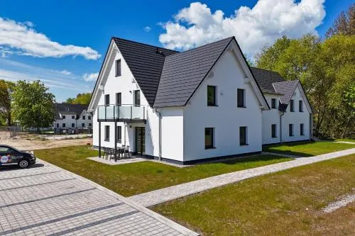 Rex Rugia FeWo15-1 mit Schwimmbad und Saunanutzung im AHOI-Erlebnisbad Sellin in Lobbe, Deutschland