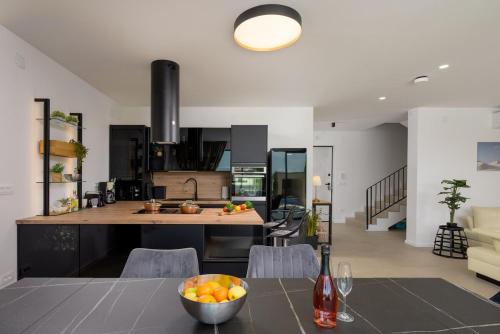 Villa Vellora by Istrialux in 朗域紮斯柯切羅