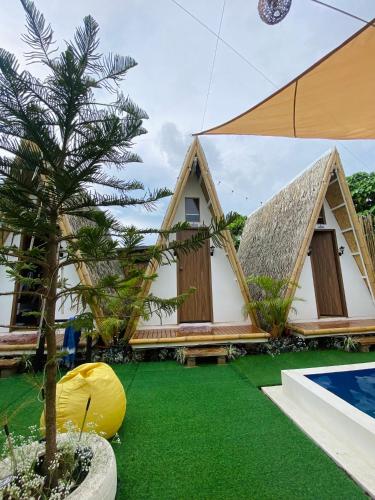 Happy Monkey Hostel in פלאוון