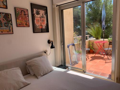Chambre d hote avec clim terrasse et petit dejeuner Hauteurs de Nice in Saint-Sylvestre