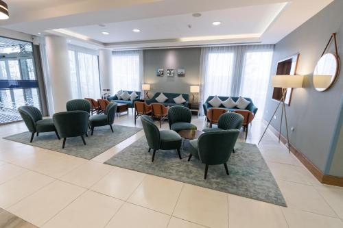 Hampton by Hilton Bournemouth - image 10
