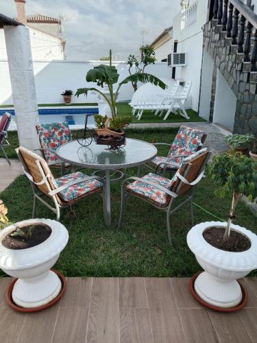 Villa completa con piscina en Arcos de la frontera in Junta de los Ríos