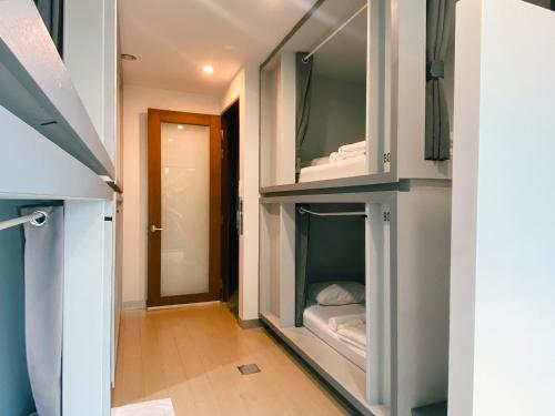 Hlangkha Hostel - หลังคา โฮสเทล Room Type - 6-Bed Mixed Dormitory Room