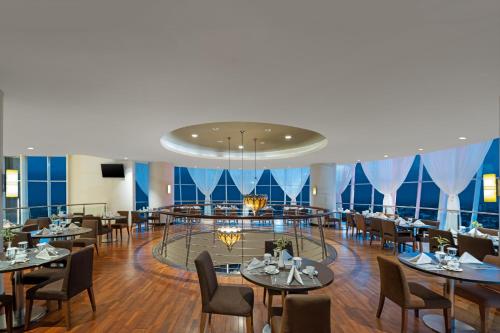 Restaurant, ASTON Purwokerto Hotel & Convention Center in Purwokerto