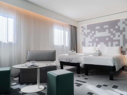 Standard Twin Room with Sofa
