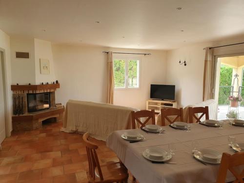 Gîte des Falaises 8 à 10 personnes (Gite des Falaises 8 a 10 personnes) in 蘇斯皮耶爾
