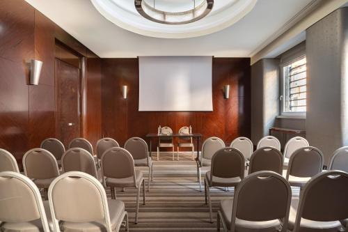 686546113 Meliá Genova