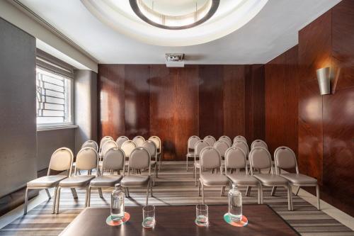 686546114 Meliá Genova