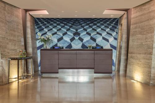 686546121 Meliá Genova