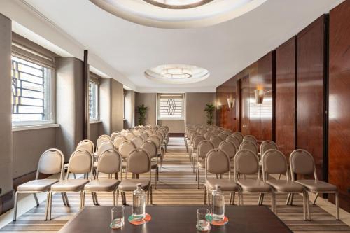 686546122 Meliá Genova