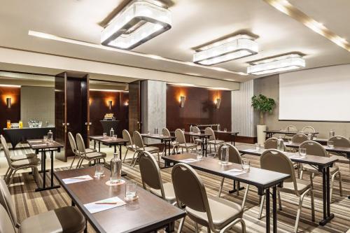 686546125 Meliá Genova