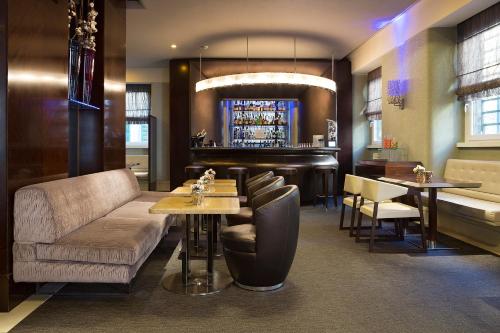 686546132 Meliá Genova