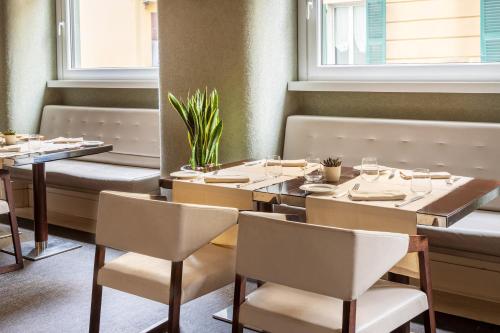 686546148 Meliá Genova