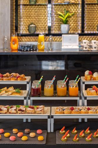 686546171 Meliá Genova