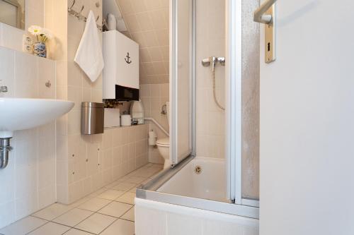 Holiday Home image 6