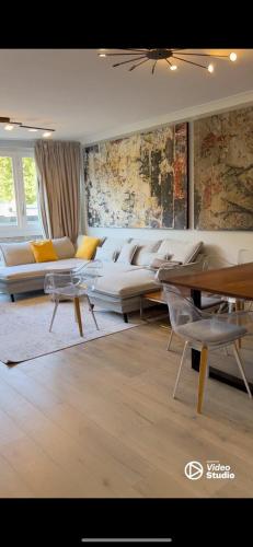 Clarges Apartments, Londra