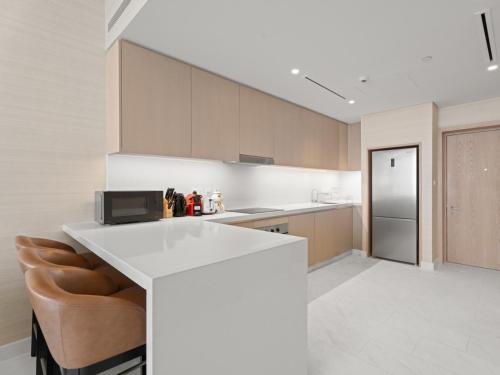 Tranquil Pearl Luxe 1BR Island Retreat in The Palm, Dubai (Foto 9)