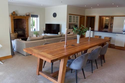 Woodlands Green in แอชเบอร์ตัน