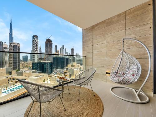 Private Jacuzzi L Canal View - Near Burj Khalifa - Dubai
