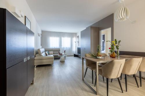 Two-Bedroom Suite - Annex