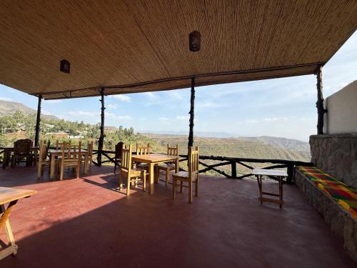Hilltop Lodge - Lalibela  in Lalibela