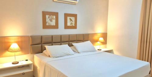 2 bedrooms, 5 beds