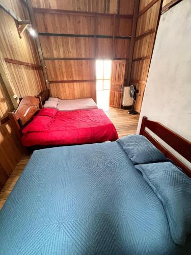 3 double beds