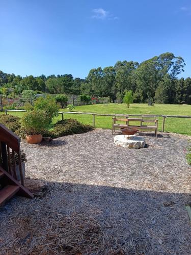 สภาพแวดล้อมโดยรอบ, Sage Cottage in วิลเดอร์เนสส์