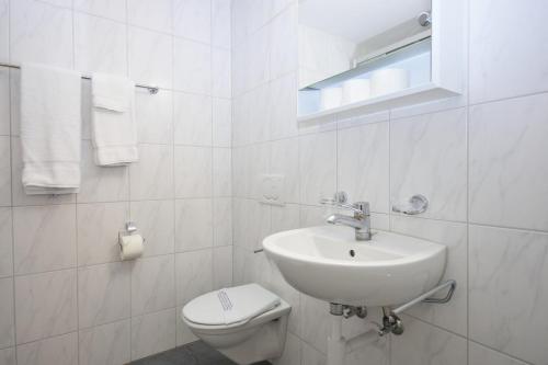 Practical studio at trendy location - Stork 22, Zúrich (foto 8)