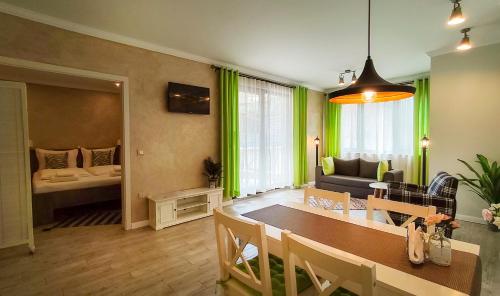 One-Bedroom Apartment with Balcony room in Shahbazian House