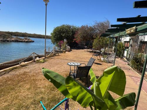 Pelican Point Waterfront Resort  in Carnarvon