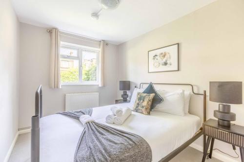 Windsor Escape, 2 Beds, Walk to Town, Parking, Windsor (zdjęcie 2)