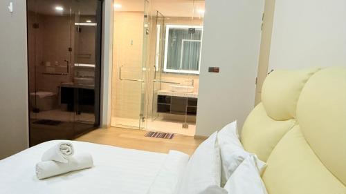 Holiday Suites at Star - image 10