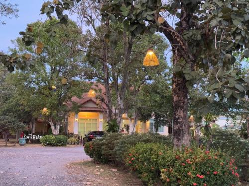 ROMMAIPLAITAWAN HOTEL & RESORT - 숙소 외관