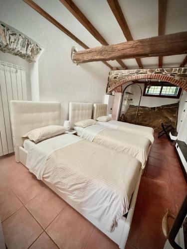  Rock House in Rapallo