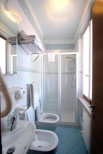 Triple Room image 6