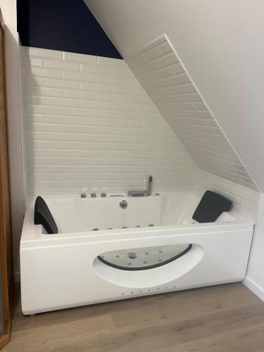 Chez Colette- Maison avec jardin in Louviers