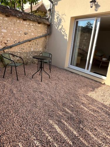 Chez Colette- Maison avec jardin in Louviers