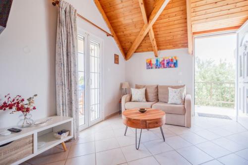Porto Gerakas Villas