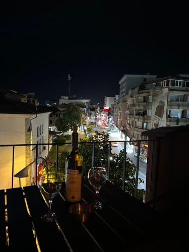 Down town Apartment in คินยีลาเน