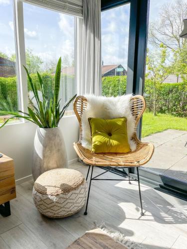 The Kingfisher near beach and dunes Hargen and Schoorl in Шаген