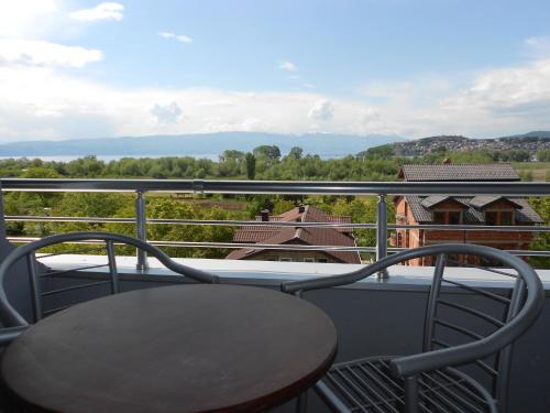 Villa Angel Apartments - OHRID- in Racha