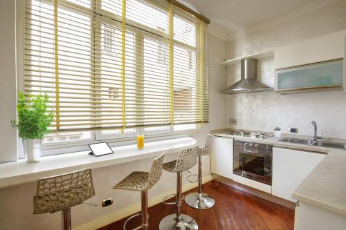 CONDOTTI CORNER - image 9