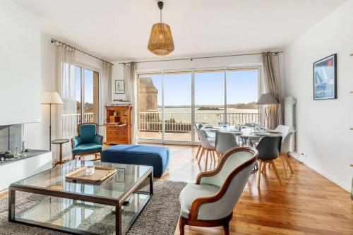 Albatros, grand duplex, 4 chambres, vue mer in Lacite