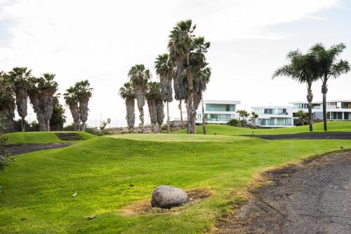 Villa - Beach Front image 7