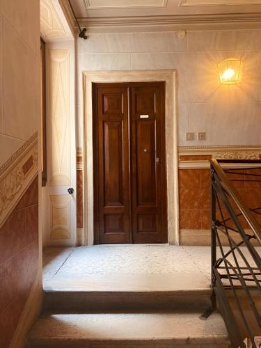 Double Room image 6