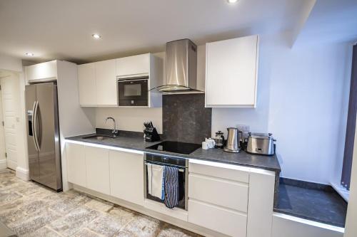 The Sandringham Suite - image 5