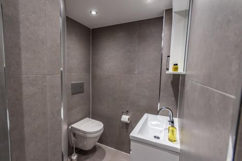 The Sandringham Suite - main image
