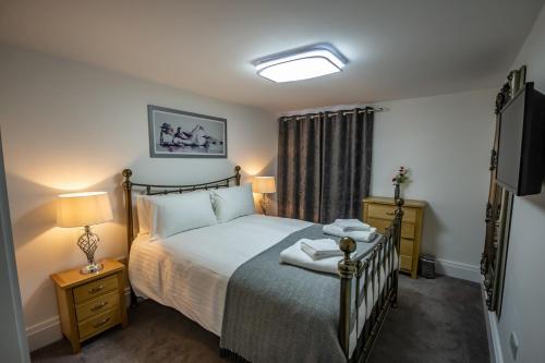 The Sandringham Suite - image 3